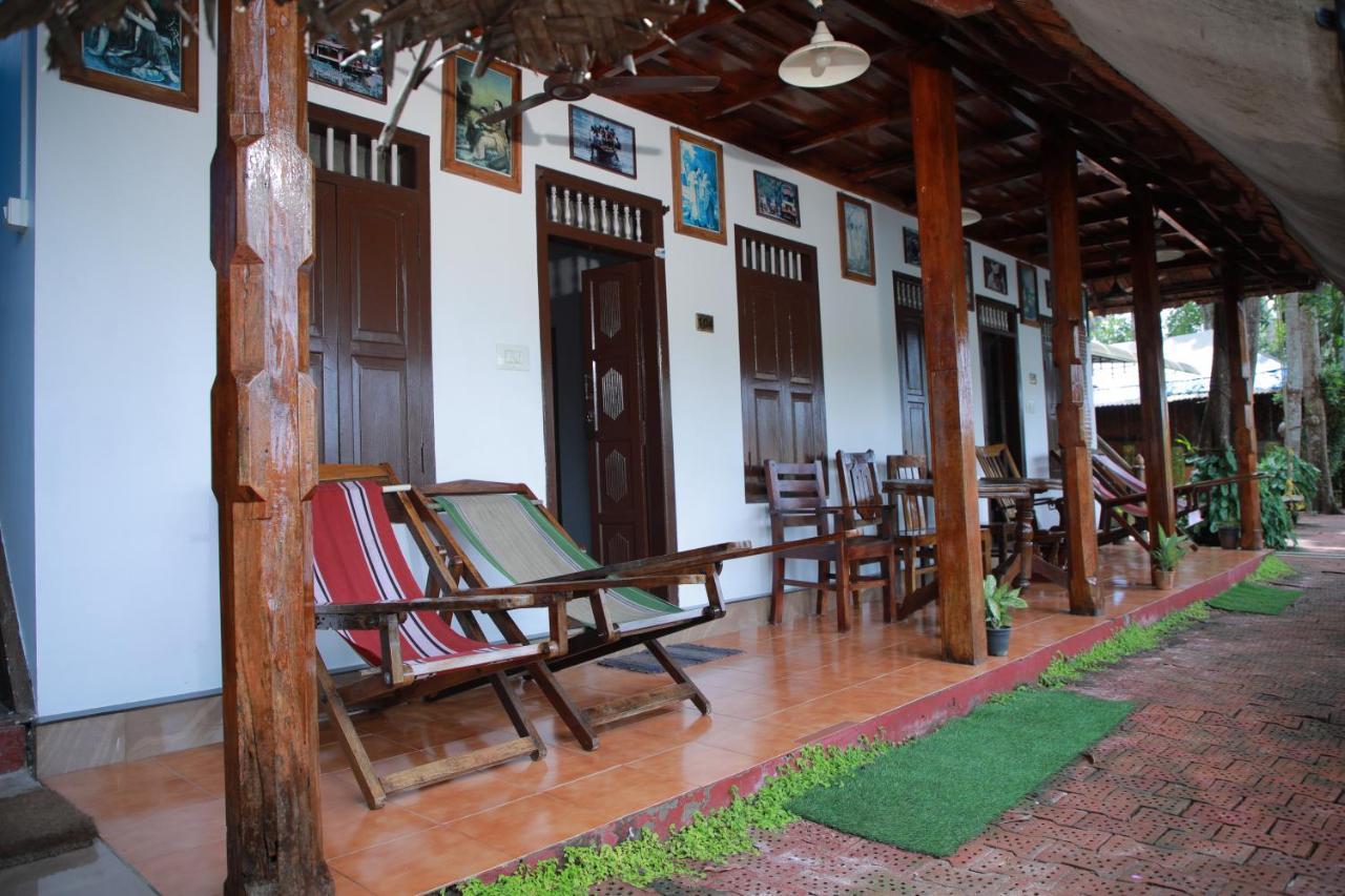 Malayalam Lake Resort Alappuzha Exterior foto