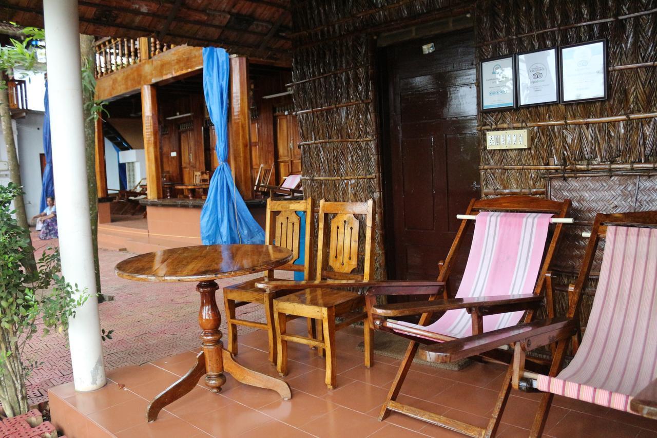 Malayalam Lake Resort Alappuzha Exterior foto